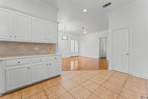 $2,500 | 10749 Hillwood Avenue, Baton Rouge, LA 70810