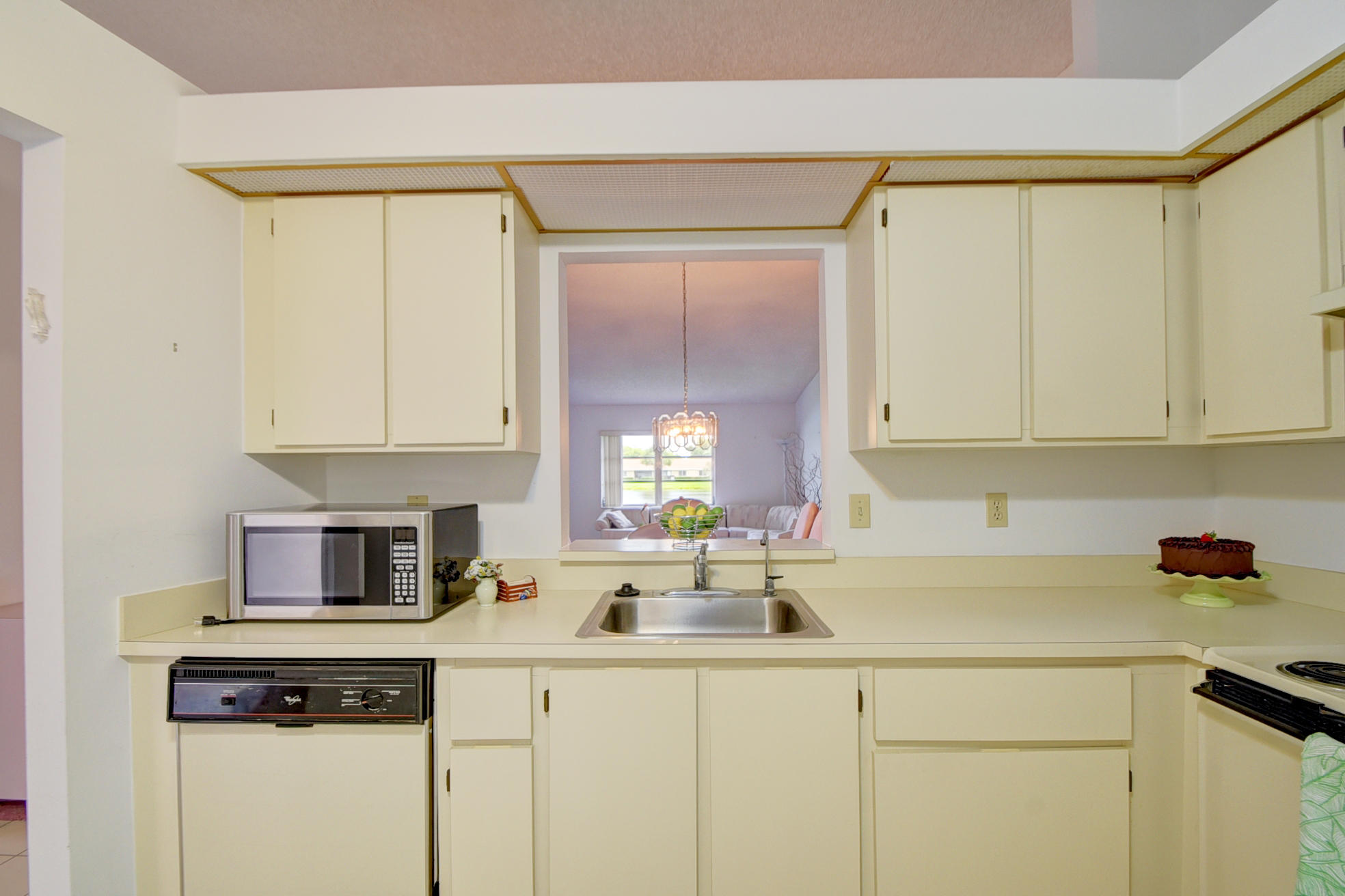 8071 Songbird Terrace Boca Raton, FL 33496 - Photo 14 of 31 DSC_4689_90_91_92_93