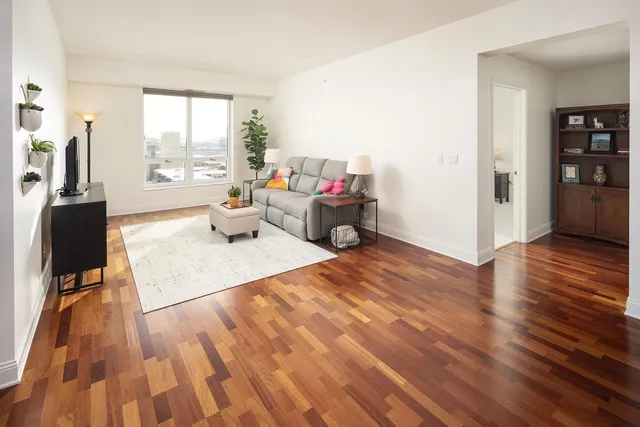 $379,000 | 100 3rd Avenue South, Unit 1101, Minneapolis, MN 55401
