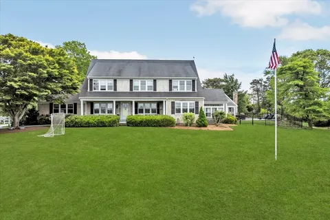 $2,500,000 | 7 Hill Wood Way, Sandwich, MA 02537