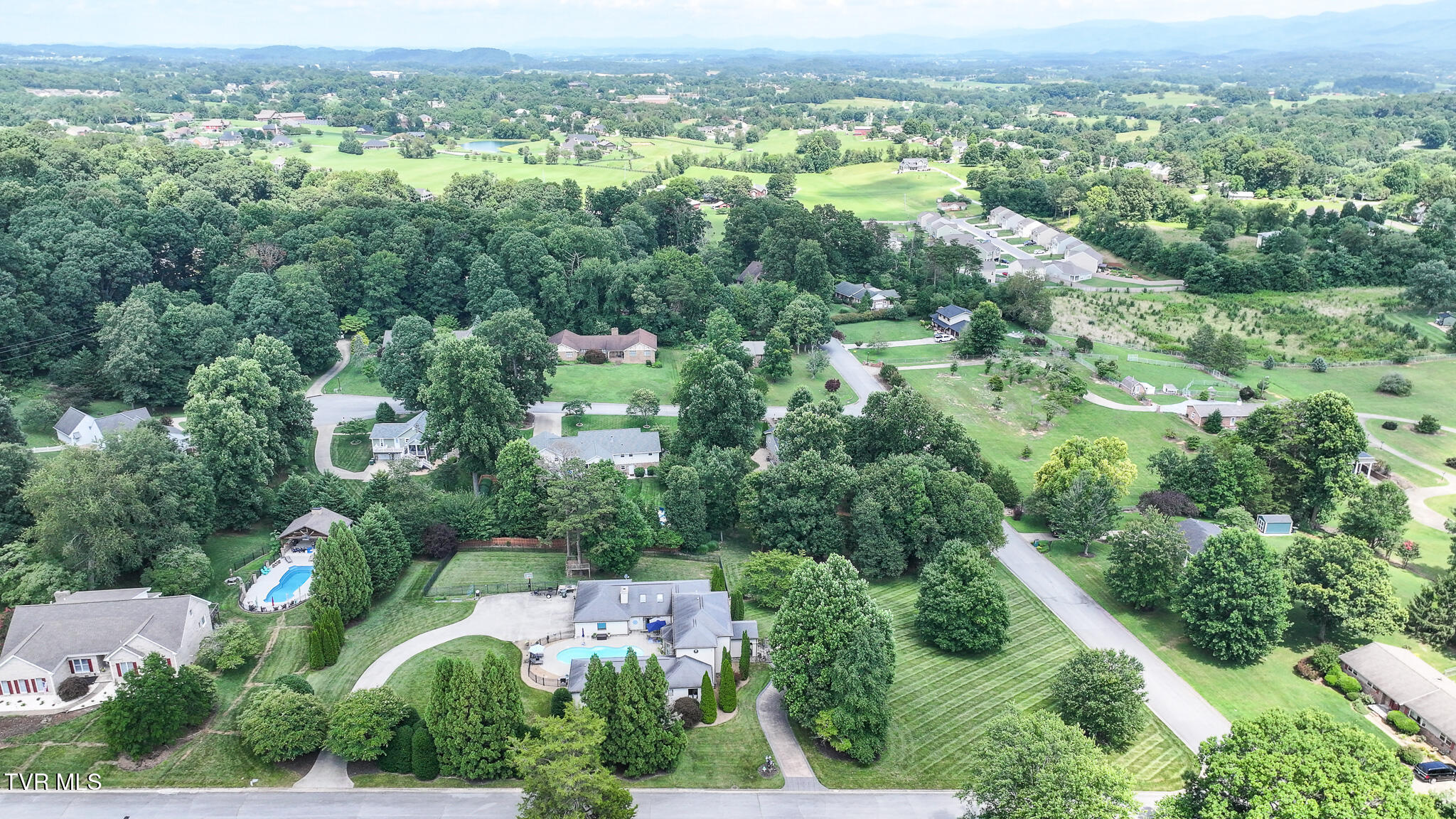 110 Pine Straw Ridge Greeneville, TN 37745 - Photo 49 of 59 DJI_20260705004015_0860_D