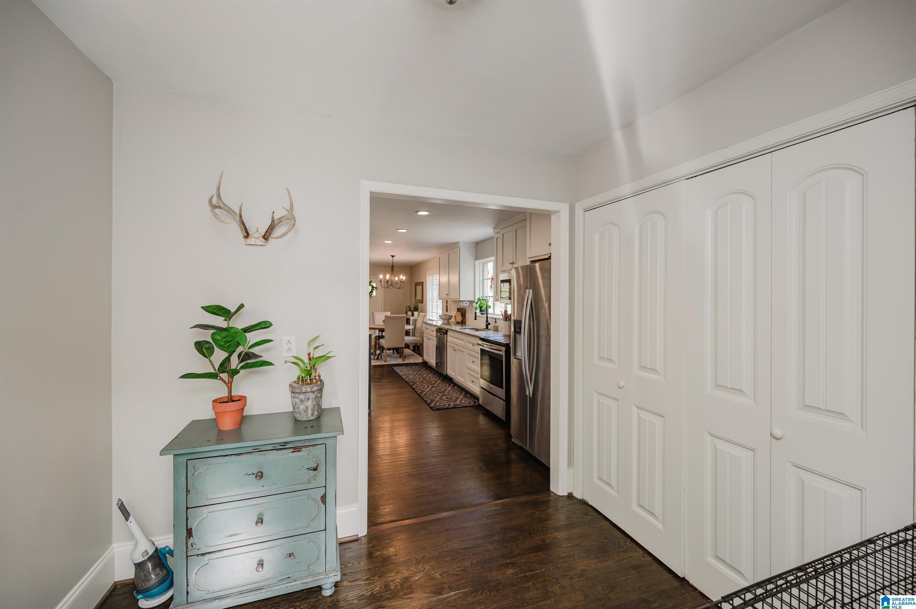 1617 Cresthill Road Birmingham, AL 35213 - Photo 29 of 40