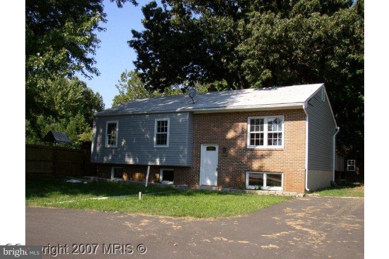 904 Mayo Road Edgewater, MD 21037 - Photo 1 of 6 Exterior (Front)
