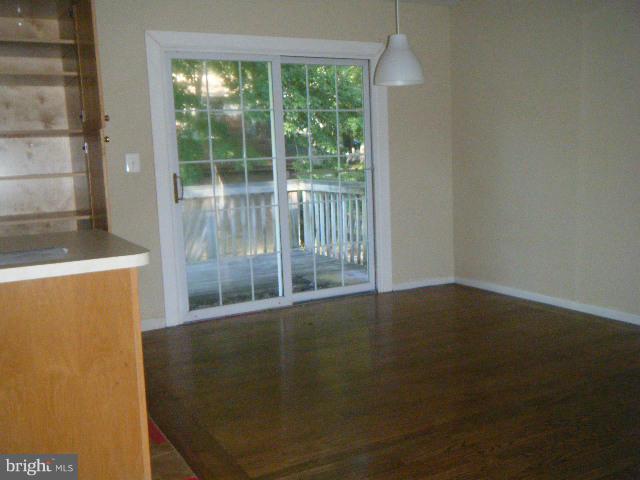 904 Mayo Road Edgewater, MD 21037 - Photo 2 of 6 Dining Room