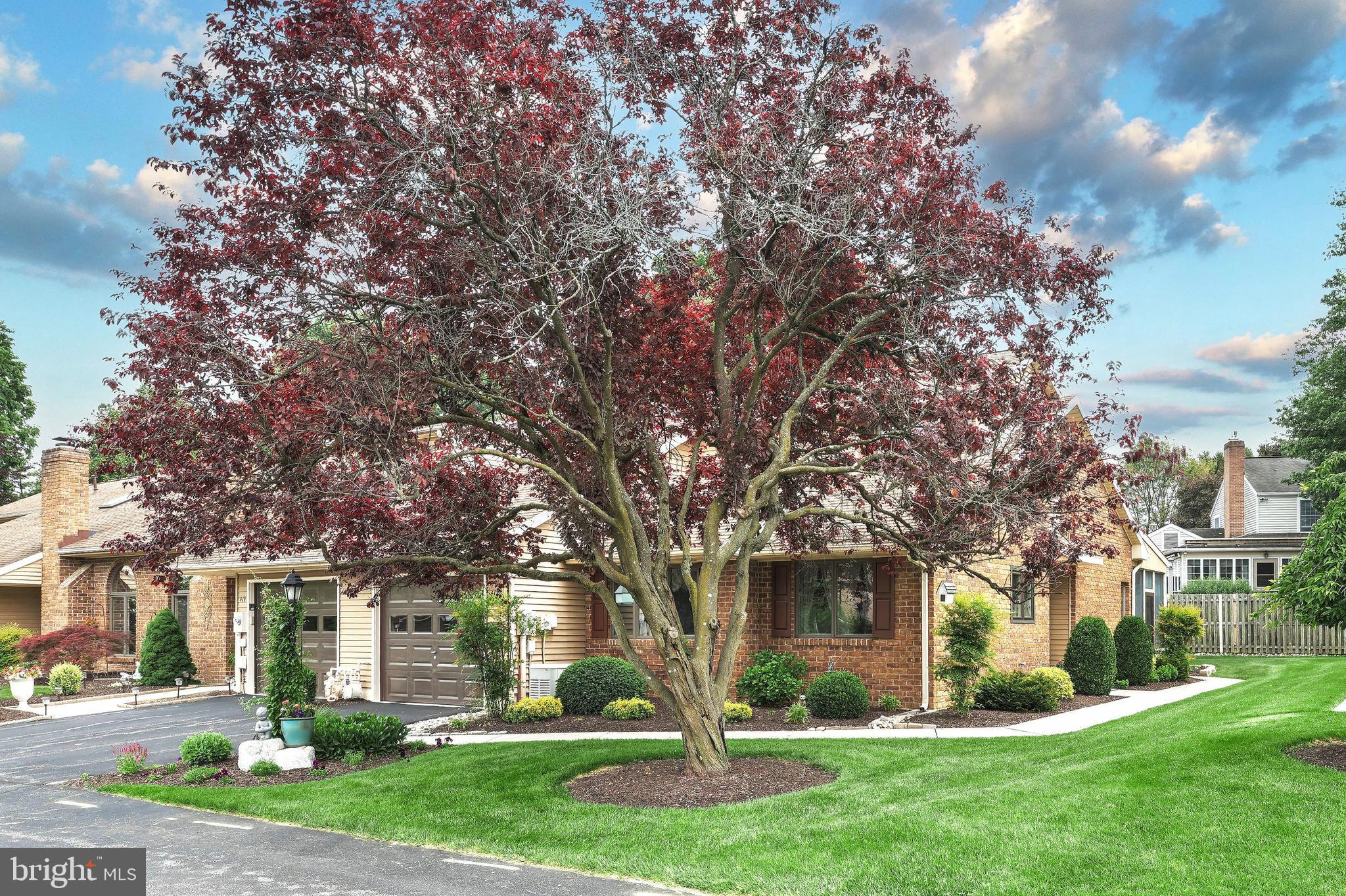 417 Deerfield Drive Hanover, PA 17331 - Photo 2 of 32