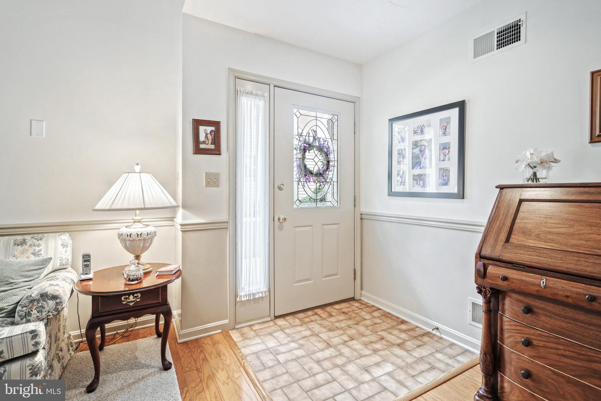 417 Deerfield Drive Hanover, PA 17331 - Photo 4 of 32