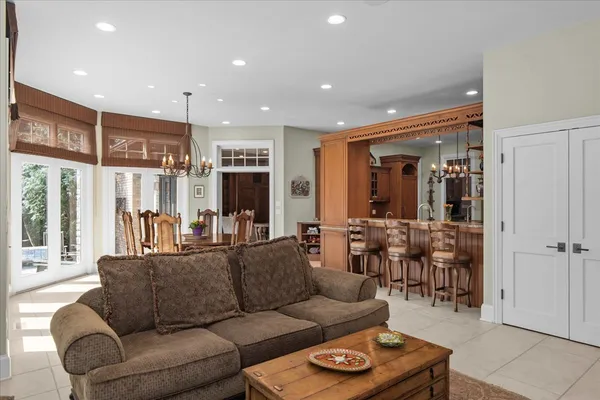 $1,850,000 | 1505 Northwoods Road, Deerfield, IL 60015