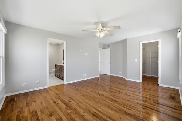 $565,000 | 1347 Hunter Drive, Bartlett, IL 60103