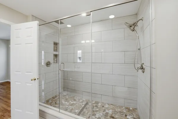 $565,000 | 1347 Hunter Drive, Bartlett, IL 60103