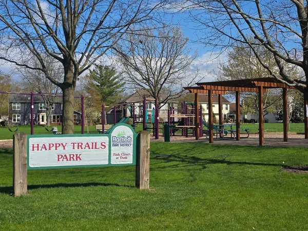 $565,000 | 1347 Hunter Drive, Bartlett, IL 60103