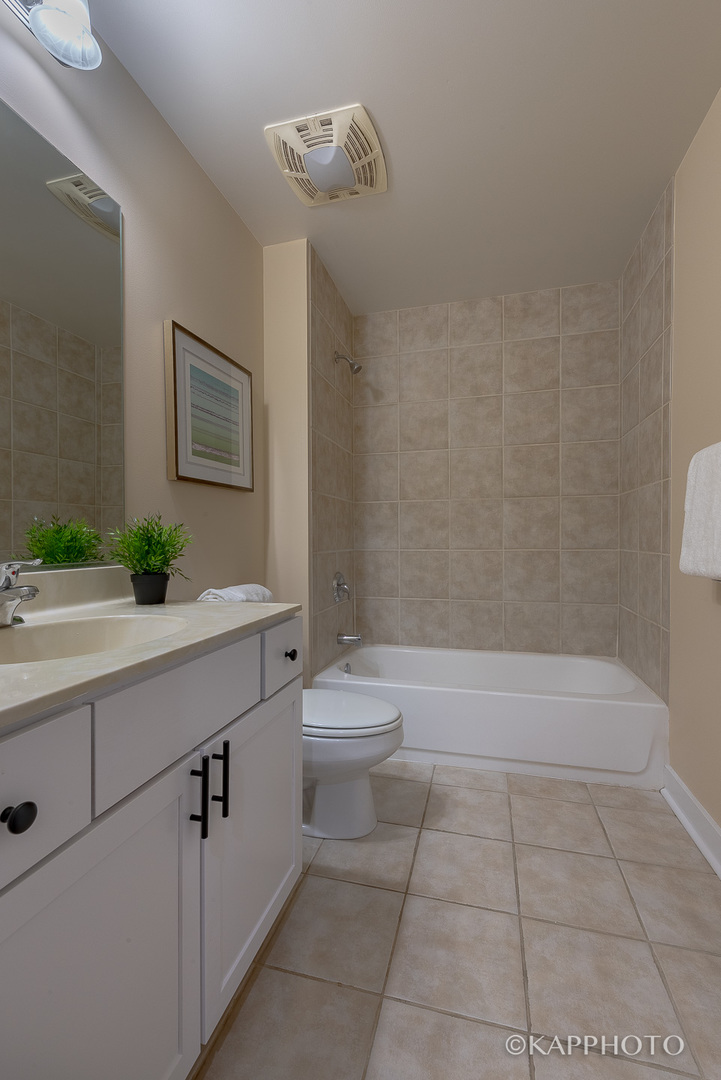 901 West Madison Street, Unit 411 Chicago, IL 60607 - Photo 28 of 34