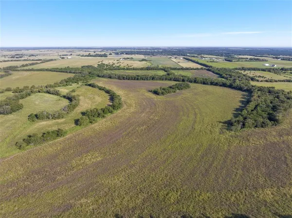 $985,000 | 902 Mattlage Road, Crawford, TX 76638