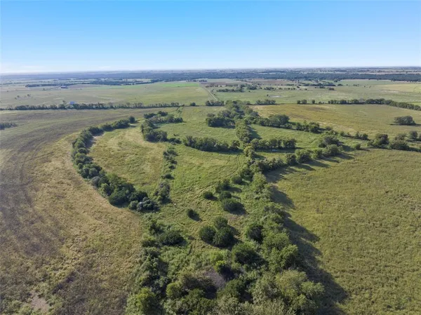 $985,000 | 902 Mattlage Road, Crawford, TX 76638