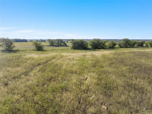 $985,000 | 902 Mattlage Road, Crawford, TX 76638
