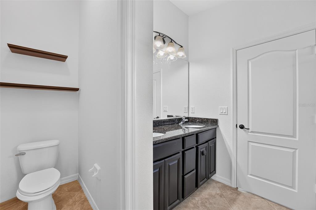 10648 Inside Loop Orlando, FL 32825 - Photo 30 of 46 Gallery Image 30