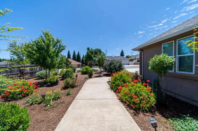 $585,000 | 4648 Kilkee Drive, Redding, CA 96001