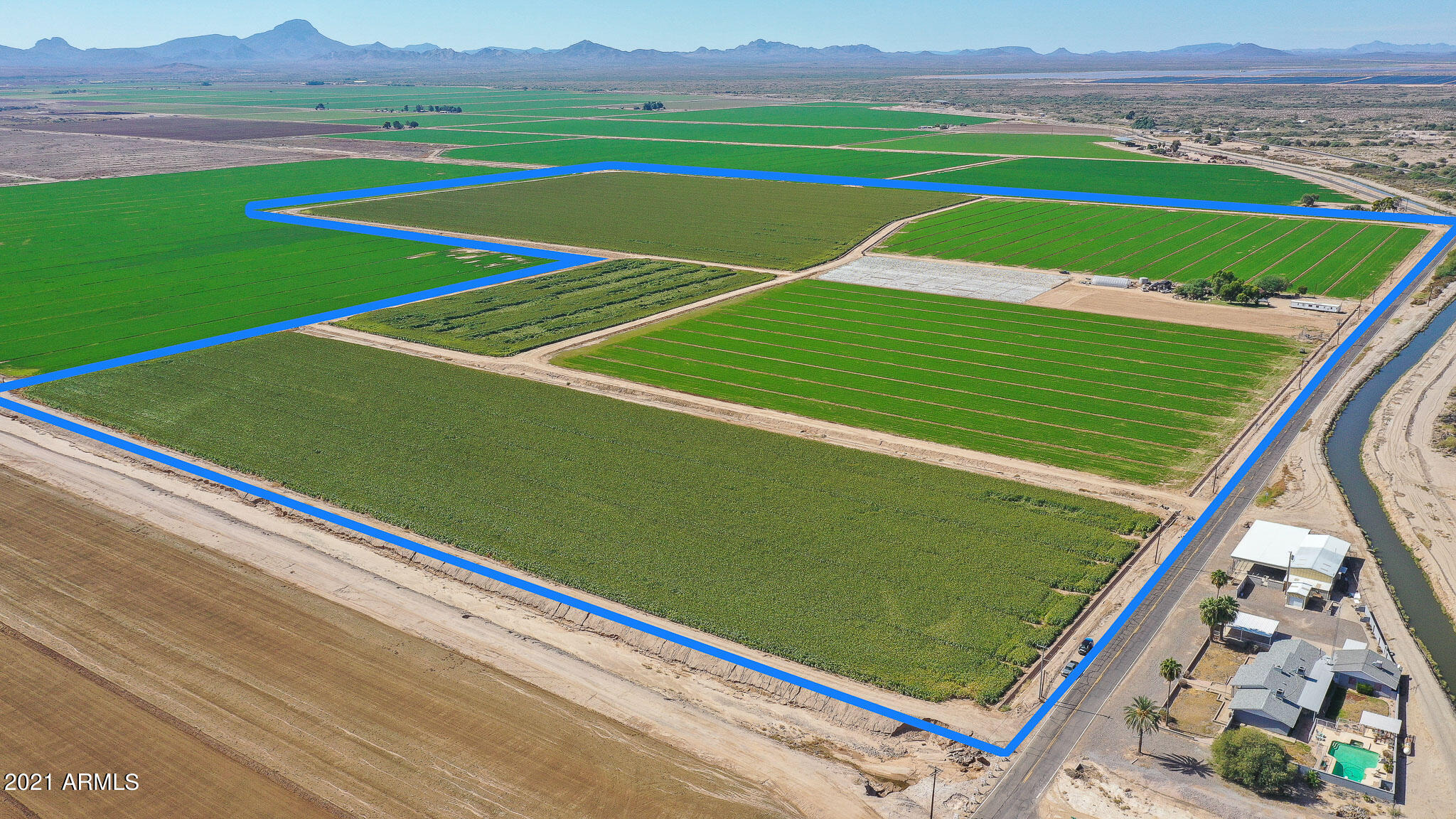 33311 West Ray Road Arlington, AZ 85322 - Photo 2 of 25 a view of a tennis court