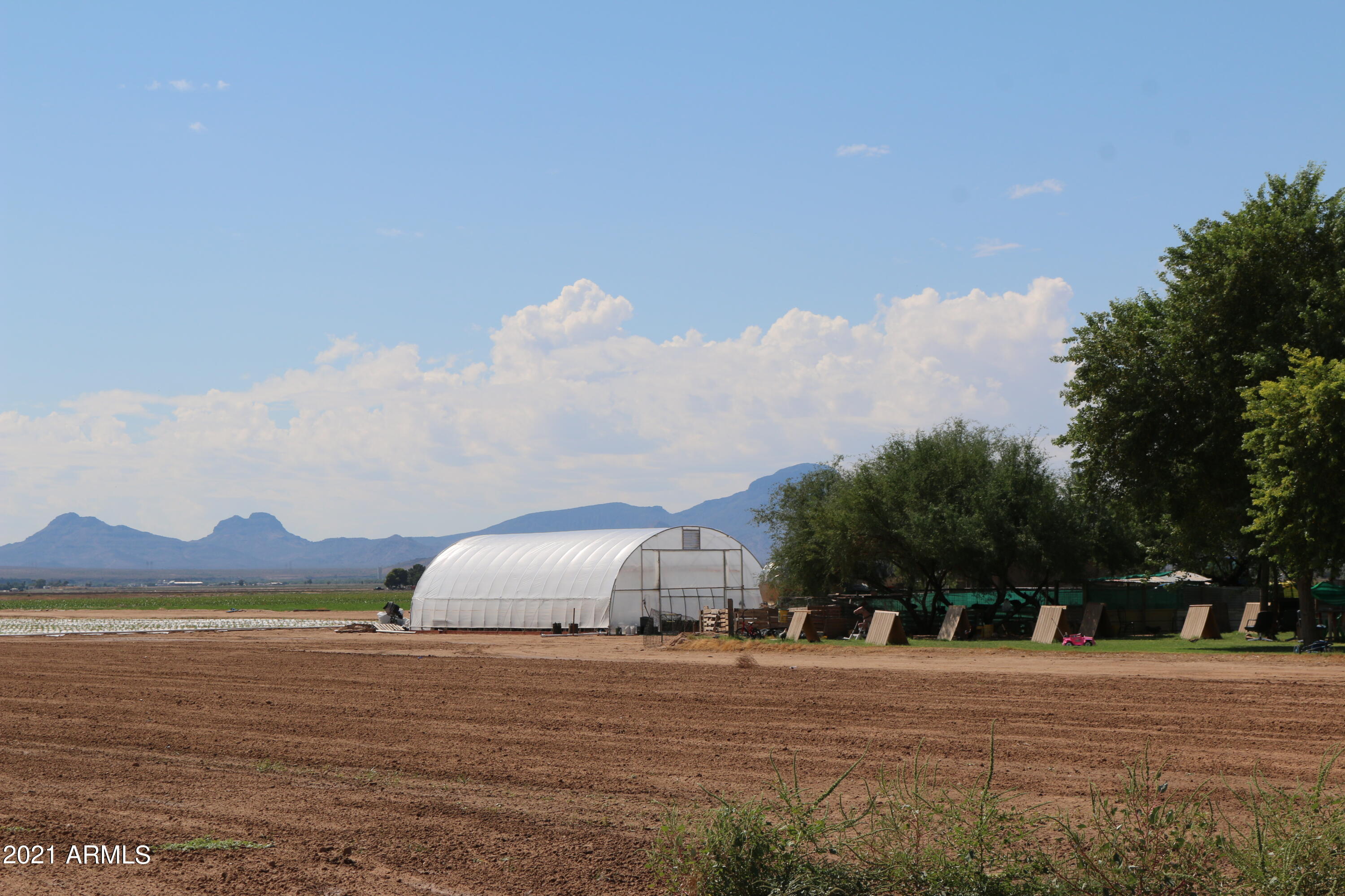 33311 West Ray Road Arlington, AZ 85322 - Photo 7 of 25 a view of an ocean and beach