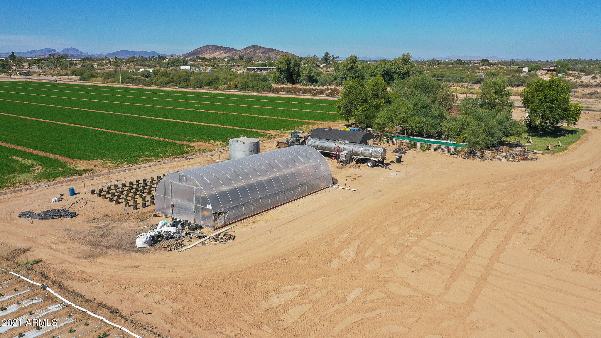 33311 West Ray Road Arlington, AZ 85322 - Photo 8 of 25 Tons of space