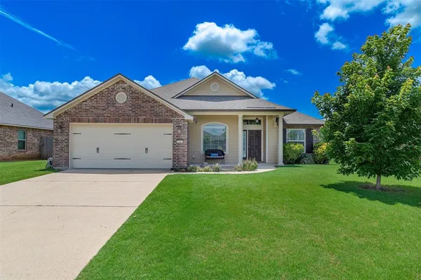 $325,000 | 2607 Switchgrass Drive, Bossier City, LA 71111