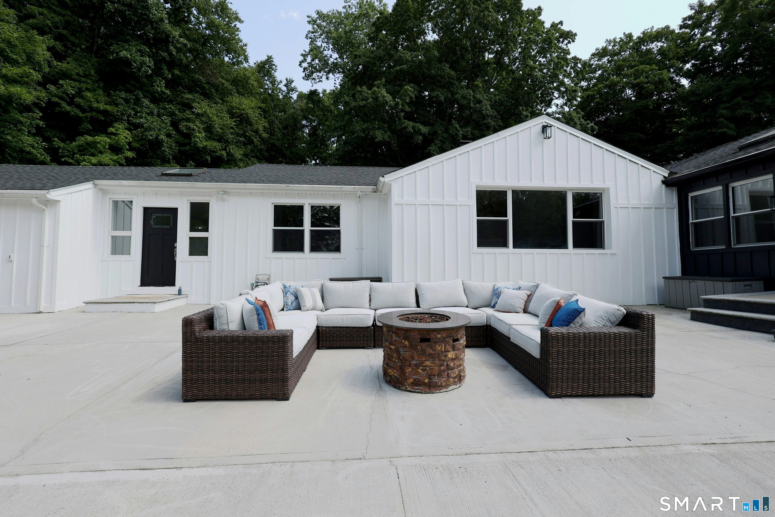 30 Blackman Road Ridgefield, CT 06877 - Photo 7 of 40