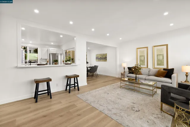 $998,000 | 657 Silver Avenue, San Francisco, CA 94134