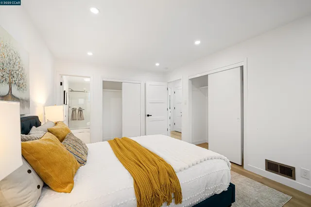 $998,000 | 657 Silver Avenue, San Francisco, CA 94134