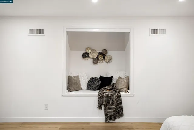 $998,000 | 657 Silver Avenue, San Francisco, CA 94134