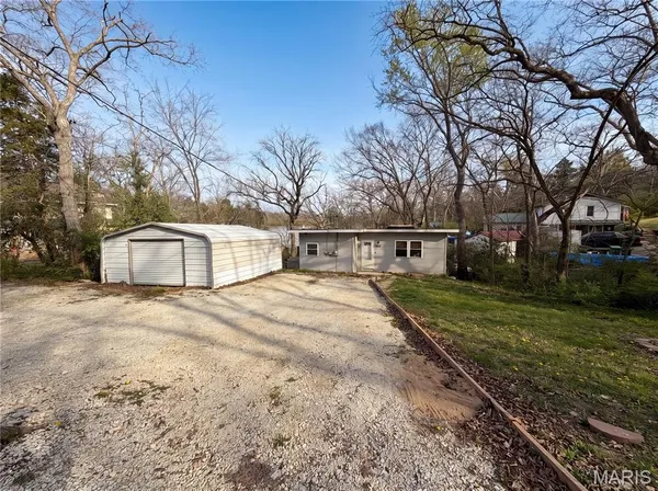$184,000 | 8479 Lake Drive, Cedar Hill, MO 63016