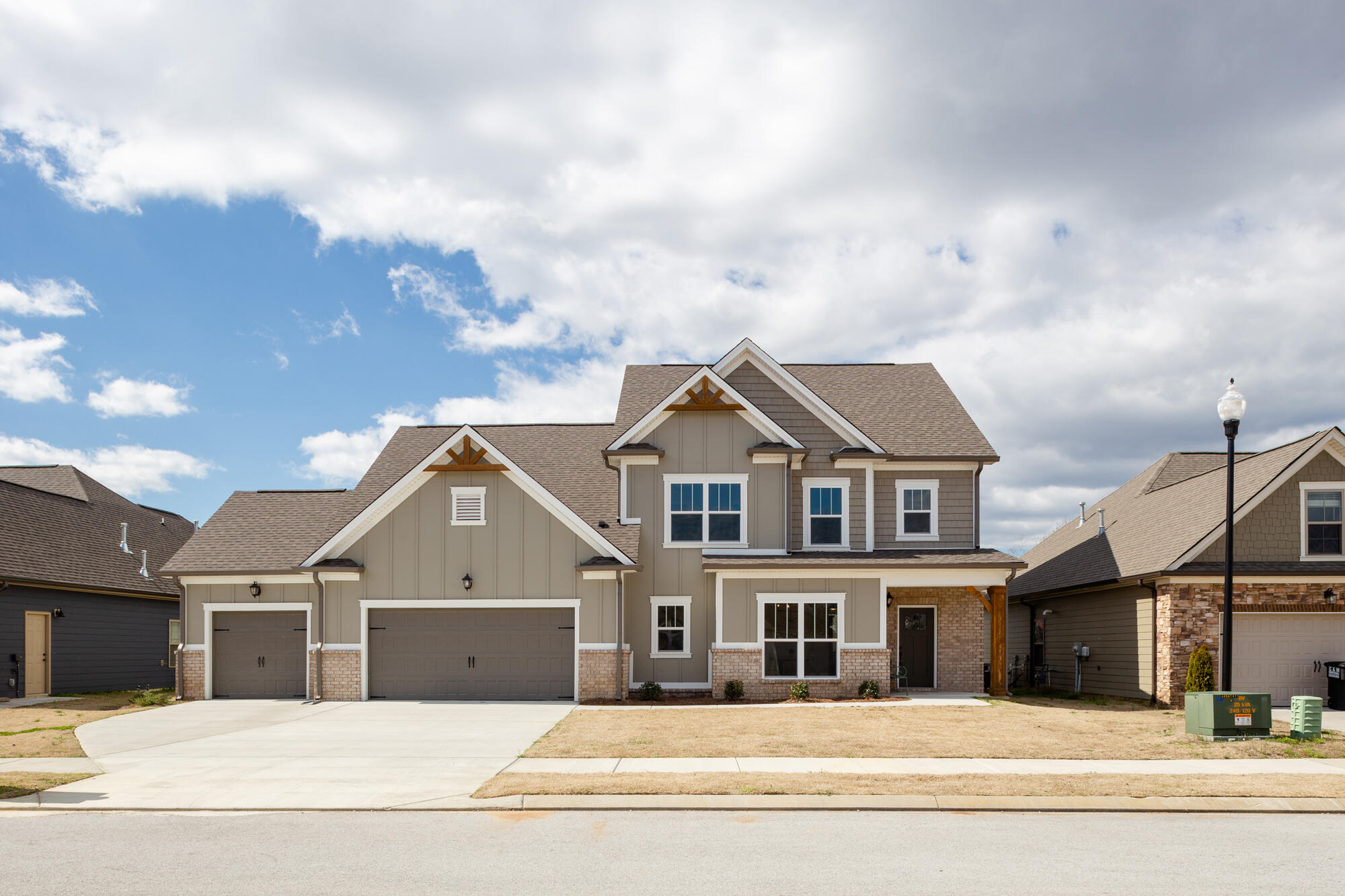 662 Sliding Home Run, Unit 38 Chattanooga, TN 37421 - Photo 1 of 19 Stock Photo Home under Construction
