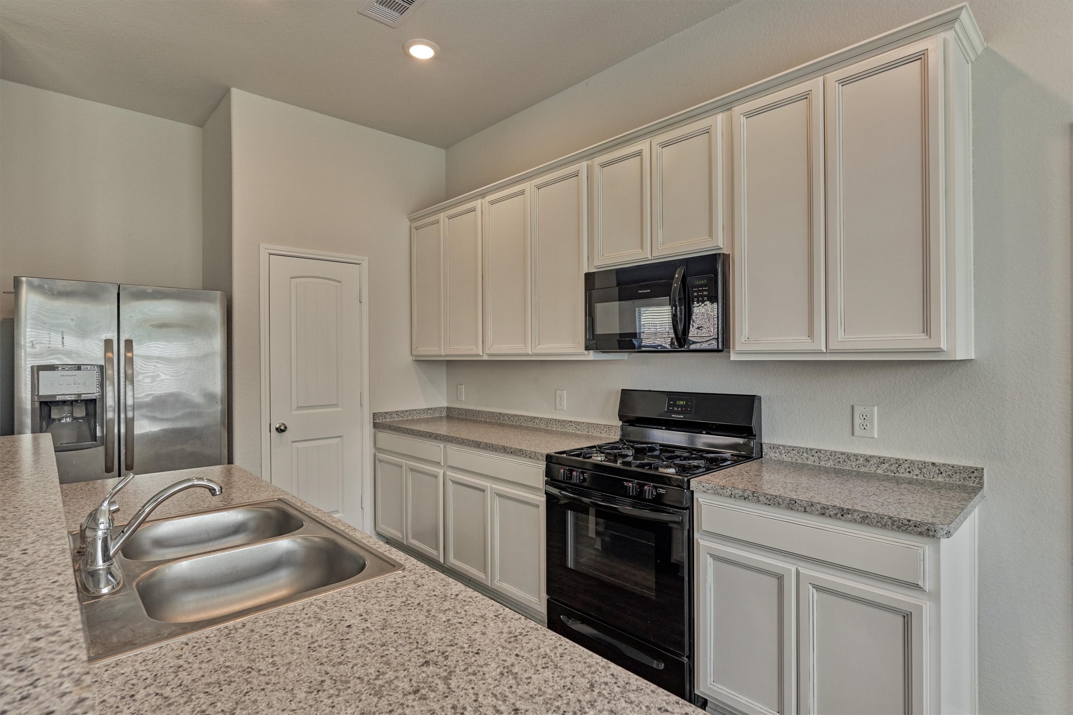 12139 La Salle River Road Conroe, TX 77304 - Photo 29 of 42