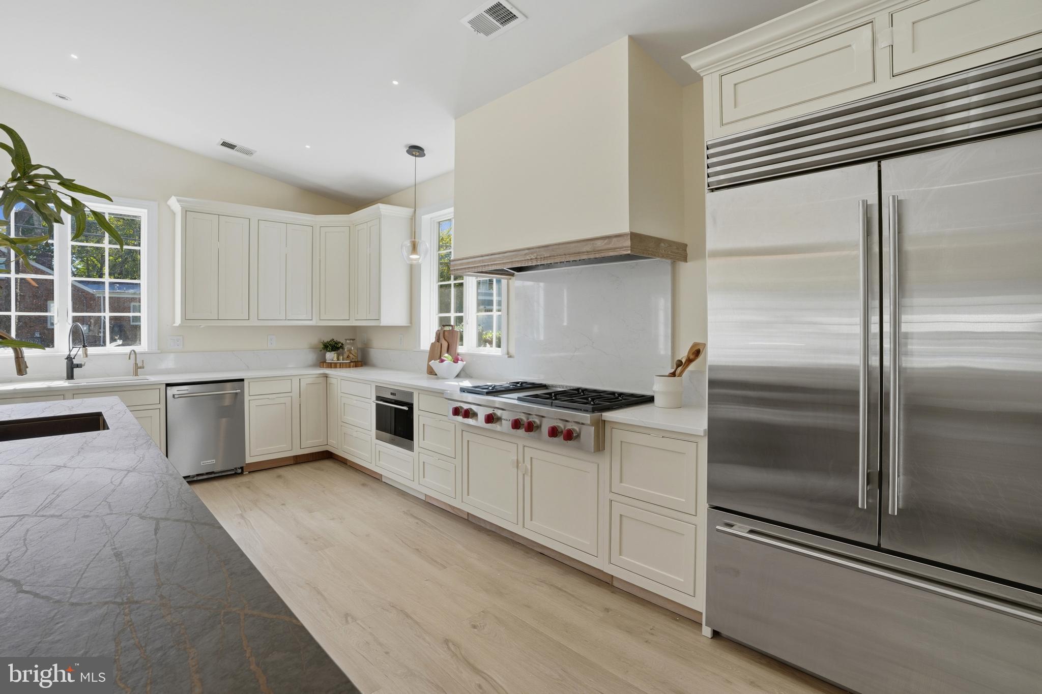 300 Lewis Street Northwest Vienna, VA 22180 - Photo 8 of 20 Wolf, Sub-Zero and top-of-the-line applicances