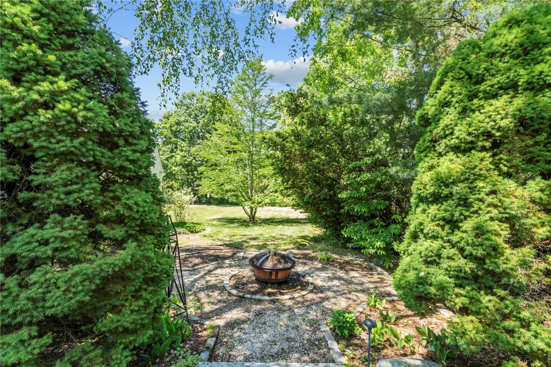 181 Rumstick Road Barrington, RI 02806 - Photo 11 of 46