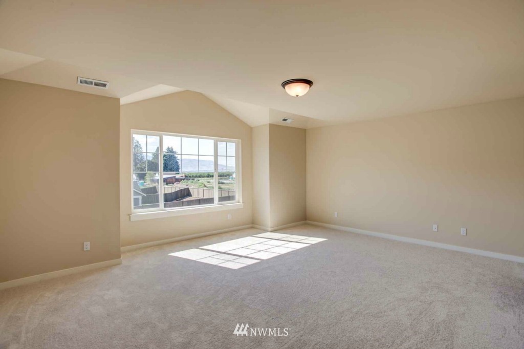 22611 38th Drive Southeast Bothell, WA 98021 - Photo 14 of 15