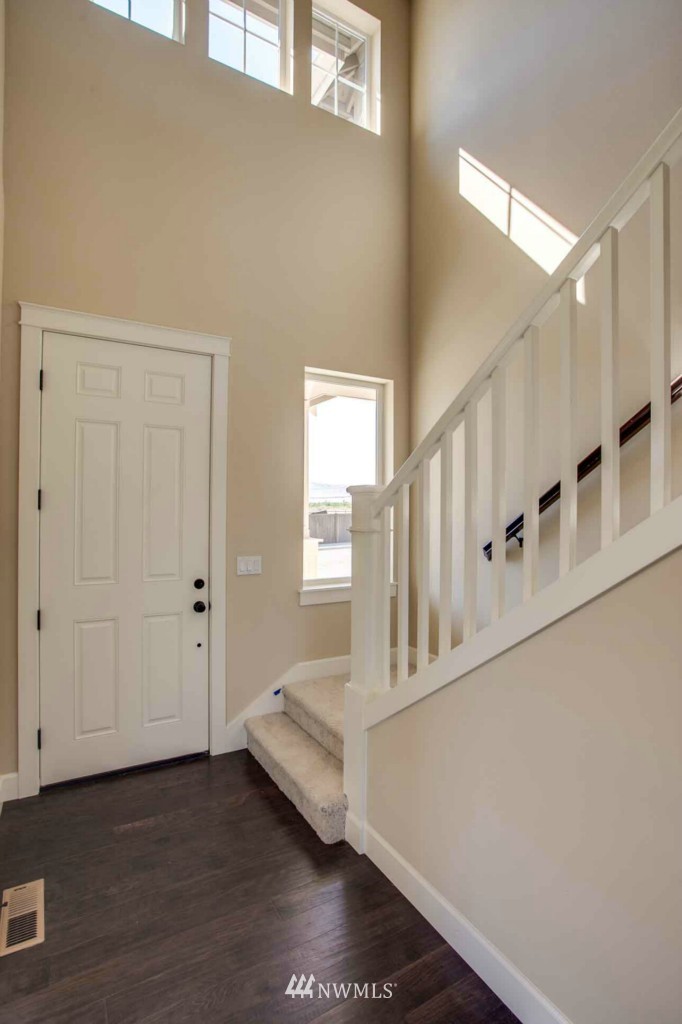 22611 38th Drive Southeast Bothell, WA 98021 - Photo 3 of 15