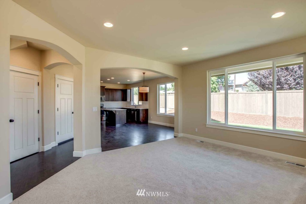 22611 38th Drive Southeast Bothell, WA 98021 - Photo 8 of 15