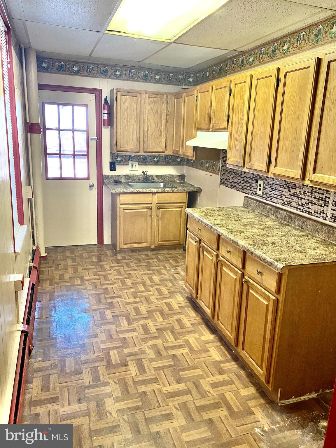 625 Clinton Street Reading, PA 19601 - Photo 6 of 22 Gallery Image 6