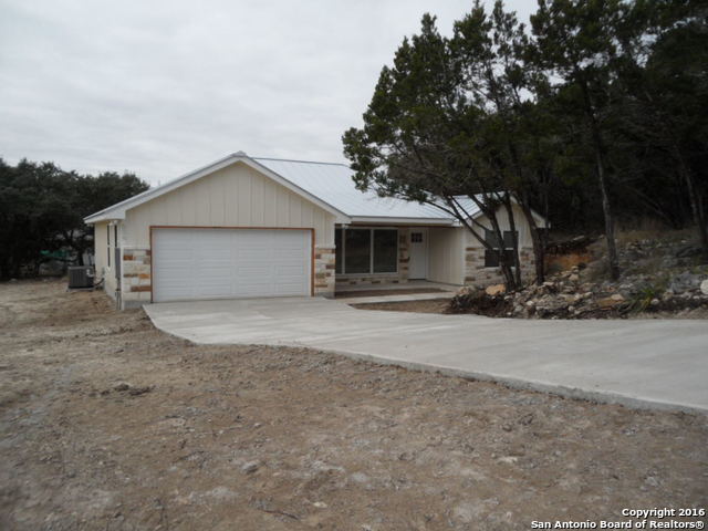 606 Mockingbird Cove Spring Branch, TX 78070 - Photo 2 of 22