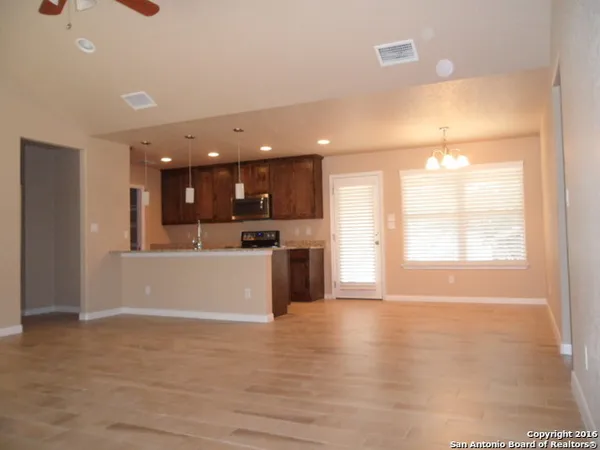 $1,895 | 606 Mockingbird Cove, Spring Branch, TX 78070