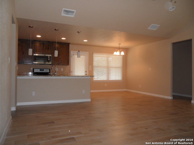 606 Mockingbird Cove Spring Branch, TX 78070 - Photo 6 of 22