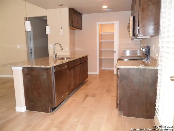 $1,895 | 606 Mockingbird Cove, Spring Branch, TX 78070