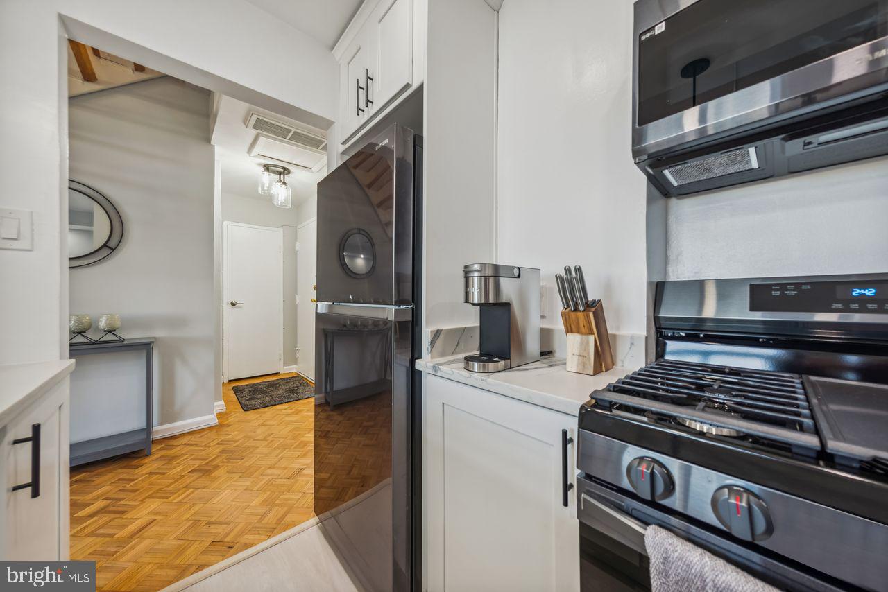 1851 Columbia Road Northwest, Unit 400 Washington, DC 20009 - Photo 12 of 36