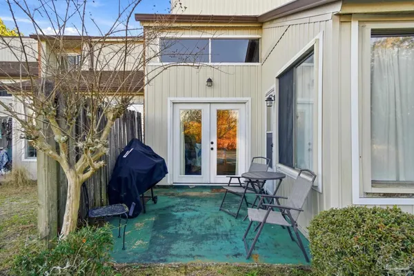 $1,900 | 4822 Huron Drive, Pensacola, FL 32507