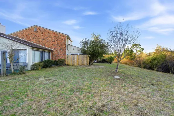 $1,900 | 4822 Huron Drive, Pensacola, FL 32507