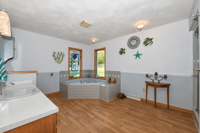 $859,900 | 9702 West State Road 81, Beloit, WI 53511