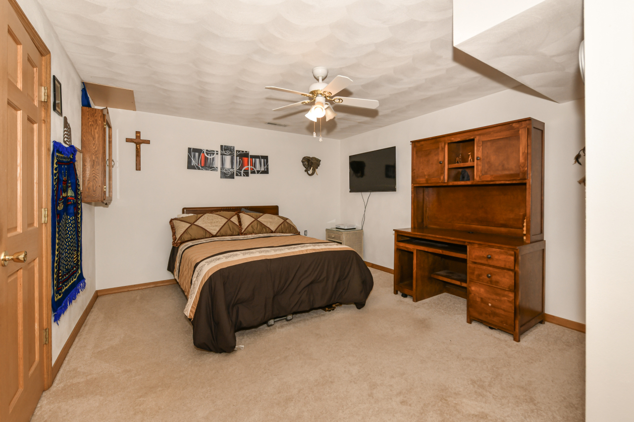 9702 West State Road 81 Beloit, WI 53511 - Photo 28 of 60 Bedroom 3 Lower Level