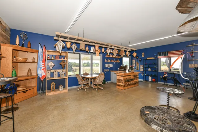 $859,900 | 9702 West State Road 81, Beloit, WI 53511