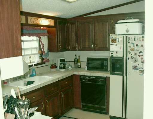 610 Boggs School Road Coraopolis, PA 15108 - Photo 3 of 6 Gallery Image 3