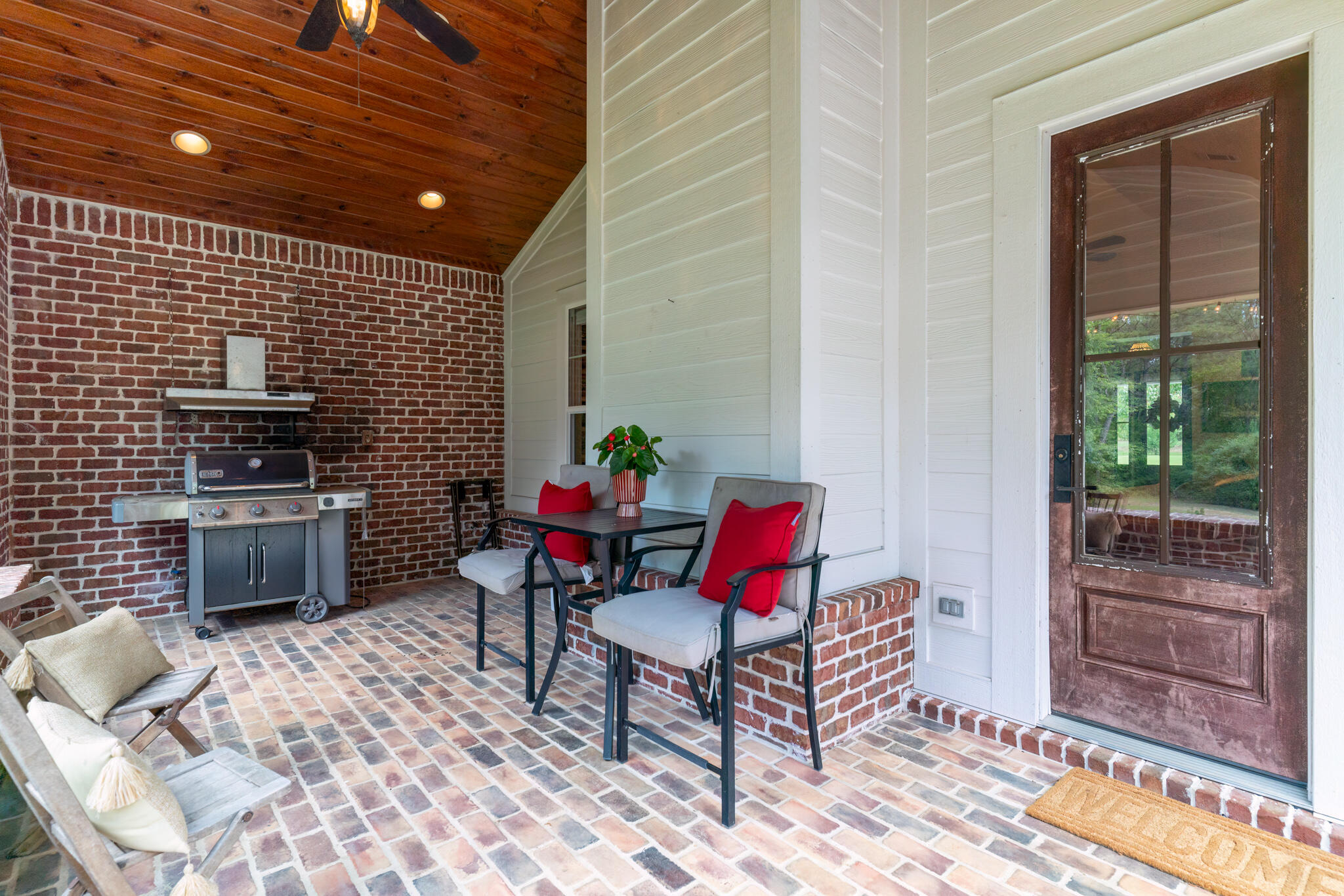 4351 Poverty Creek Road Crestview, FL 32539 - Photo 34 of 53 Comfortable outdoor space