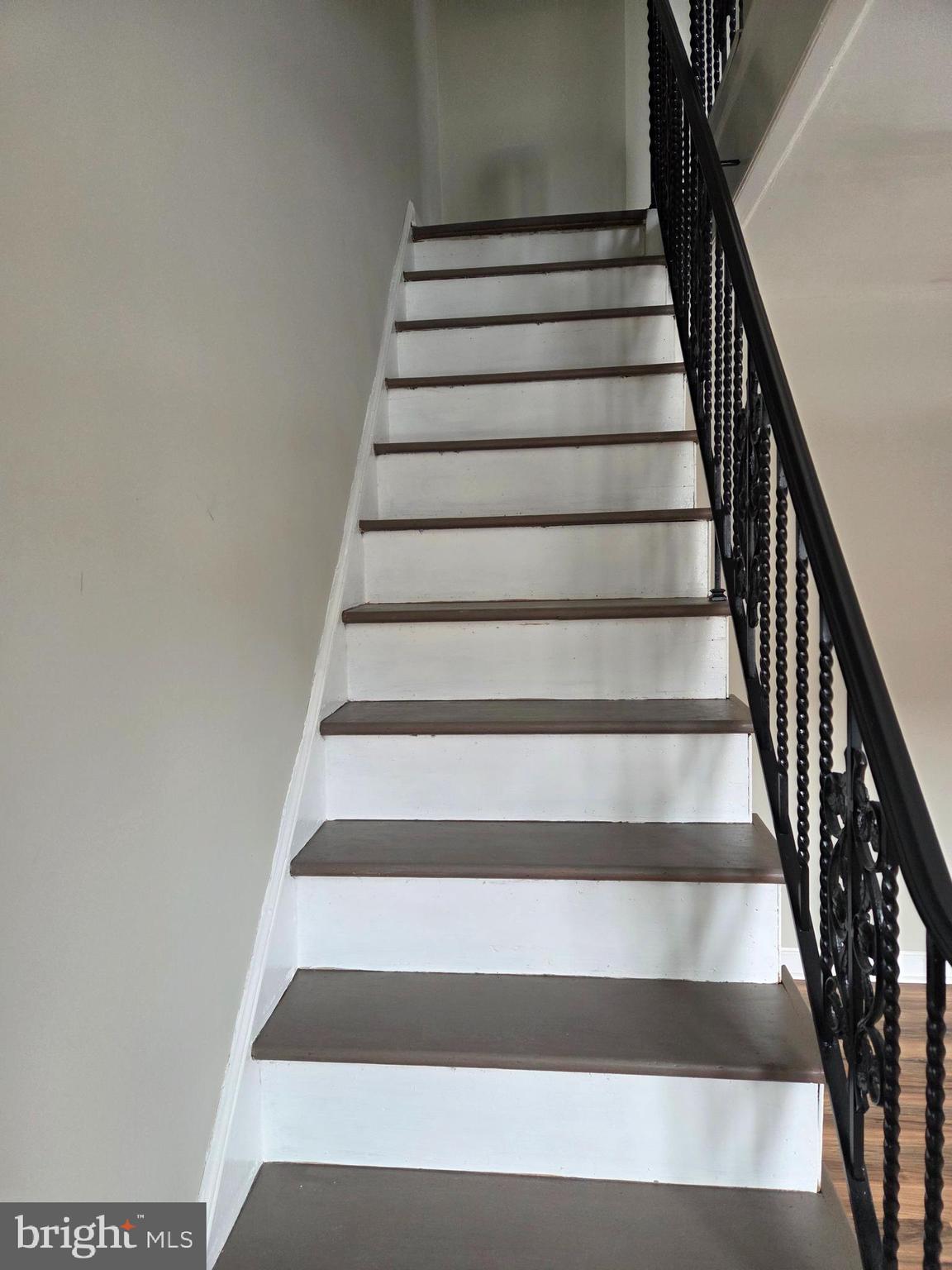 1219 Passmore Street Philadelphia, PA 19111 - Photo 4 of 12